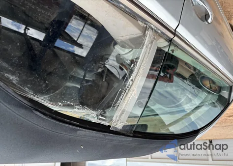 2004 Mercedes-Benz Clk 320 из США, поврежденный, VIN WDBTK65G04T026049